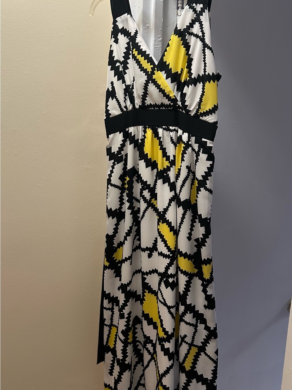 V-Neck Geometric Print Maxi Dress in White, Black & Yellow